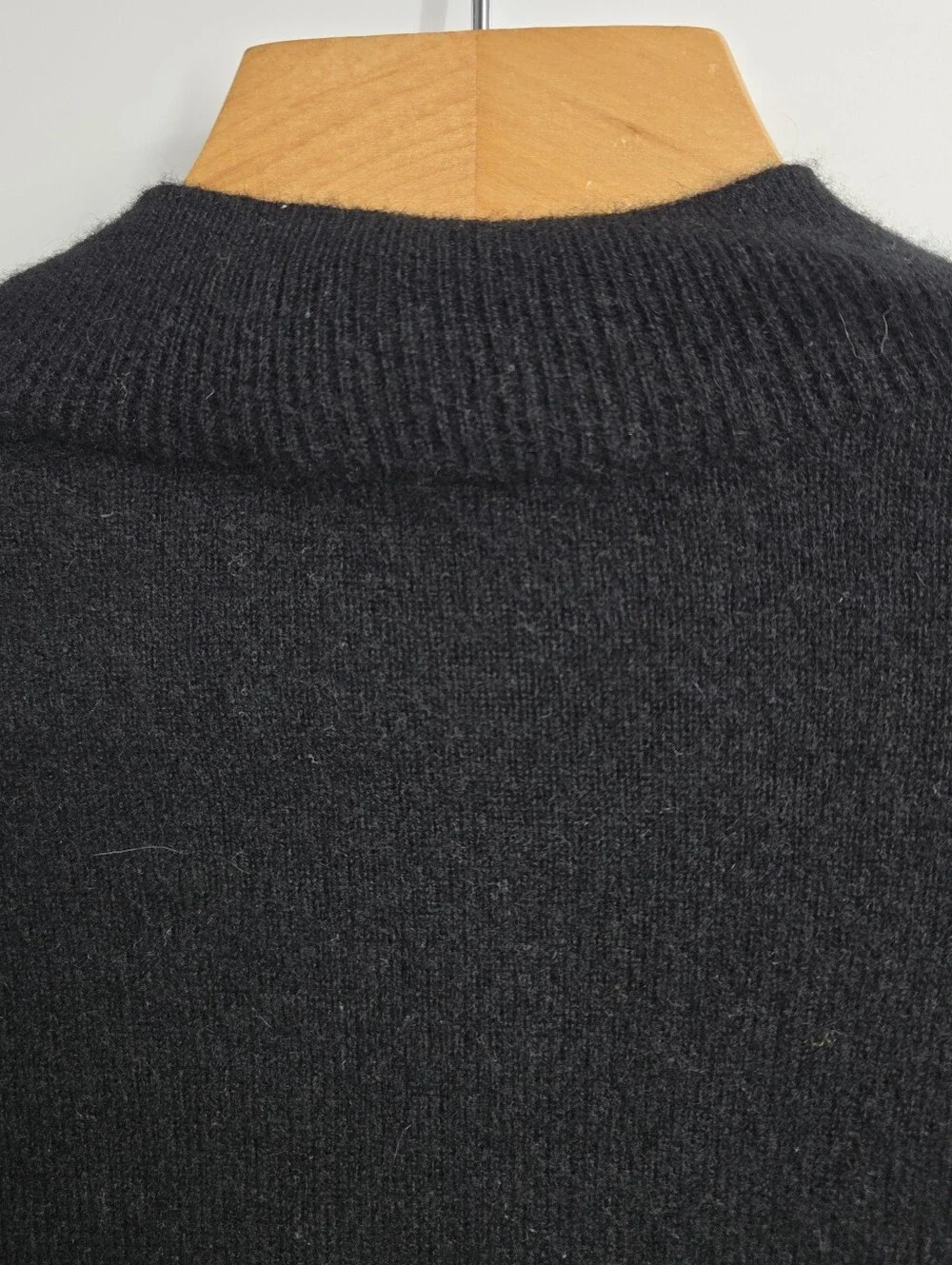 Everlane Cashmere Sweater Black Mock Neck Minimal Pullover